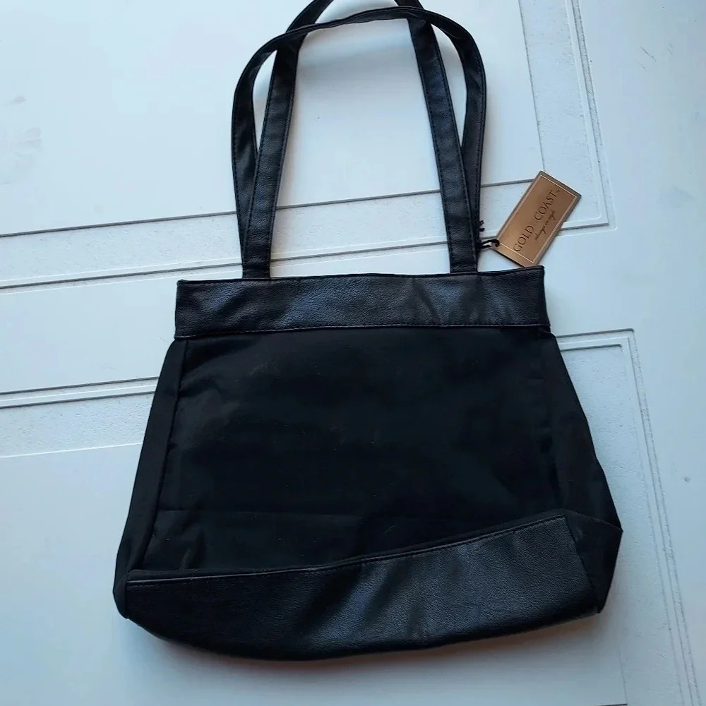 NWT Gold Coast Black Bag - Picture 2 of 8